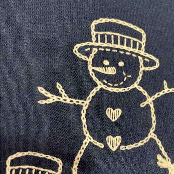 Christmas Holidays Navy Blue Embroidered Snowman and Snowflake Sweatshirt XL - Picture 2 of 4